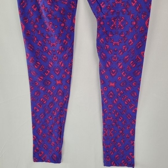 NWT LuLaRoe Simply Comfortable Purple and Pink Pants One Size See Measurements - Picture 6 of 10